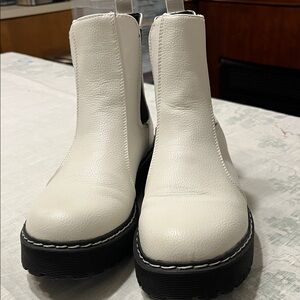 Sincerely Jules White Ankle Boots